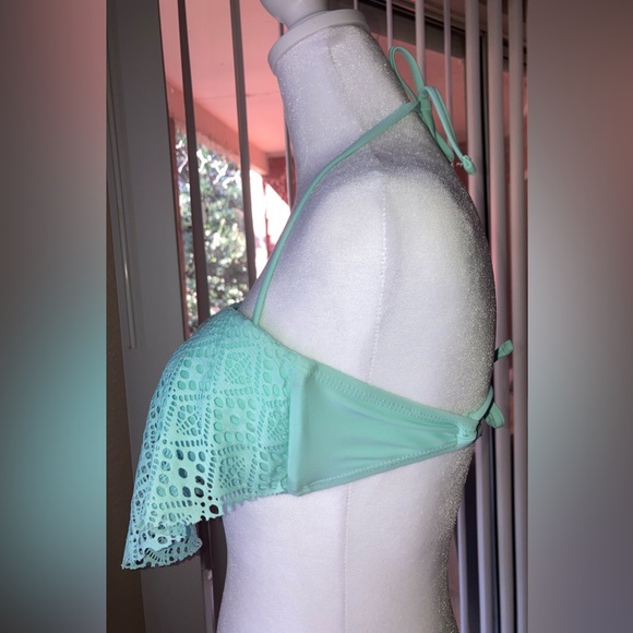 Hot Water Blue Glacier Ruffle Cutout Convertible Strap Bandue Bikini Top S EUC - Picture 9 of 16